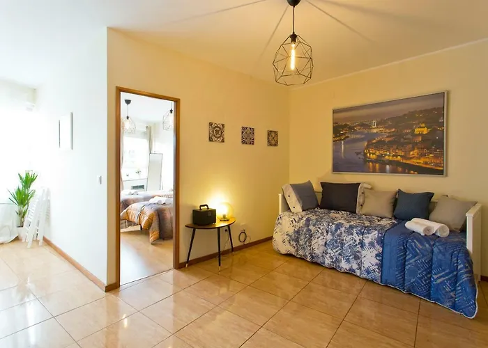 Spacious Trendy Flat With Netflix - Central Location