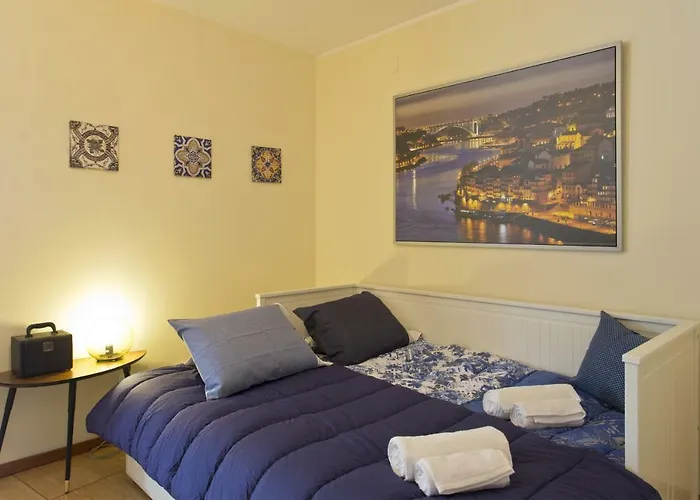 Spacious Trendy Flat With Netflix - Central Location 波尔图