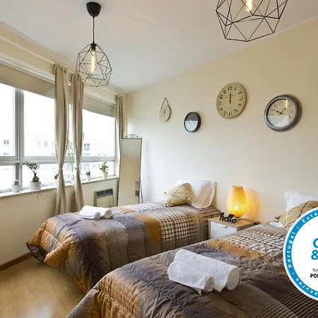 Apartamento Spacious Trendy Flat With Netflix - Central Location *