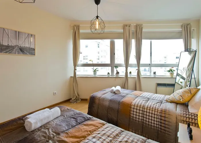 Spacious Trendy Flat With Netflix - Central Location アパート ポルト