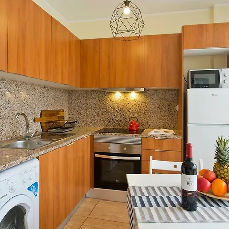 Spacious Trendy Flat With Netflix - Central Location