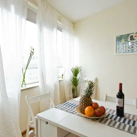 Lägenhet Spacious Trendy Flat With Netflix - Central Location *